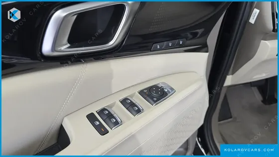 KIA CARNIVAL HEV 7-SEATER HI LIMOUSINE