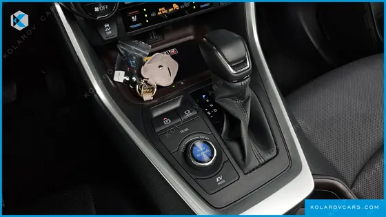 TOYOTA RAV4 2,5 4WD HYBRID LTD