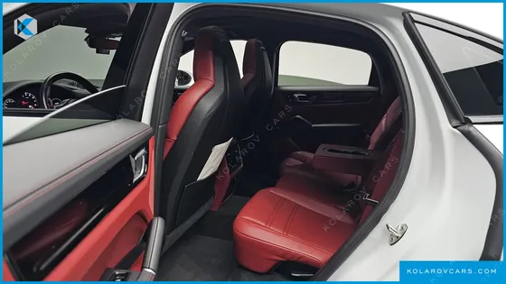PORSCHE CAYENNE 3.0 COUPE