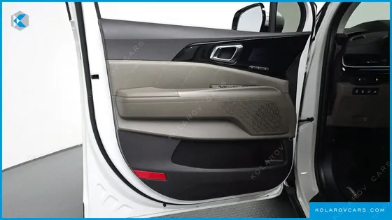 KIA CARNIVAL HEV 7SEATER SIGNATURE