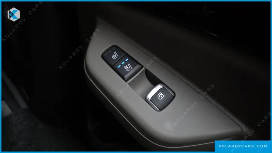 KIA CARNIVAL HEV 7SEATER SIGNATURE