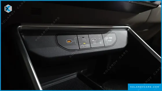 KIA CARNIVAL HEV 7SEATER SIGNATURE