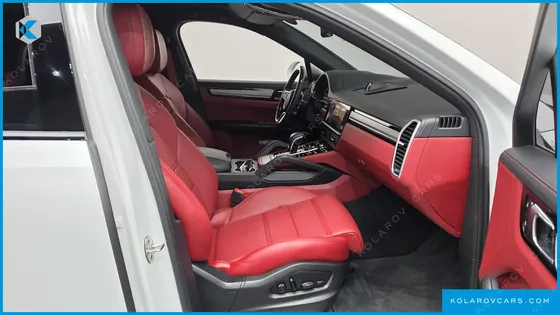 PORSCHE CAYENNE 3.0 COUPE PLATINUM EDITION