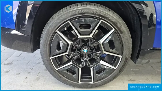 BMW XM 4.4