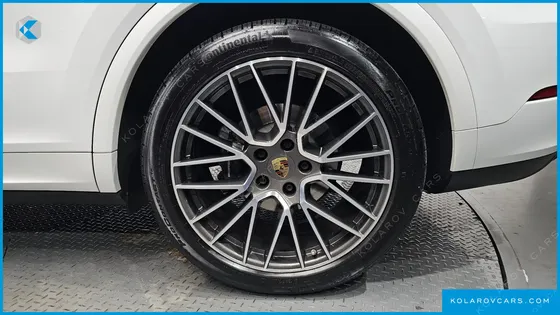 PORSCHE CAYENNE 3.0