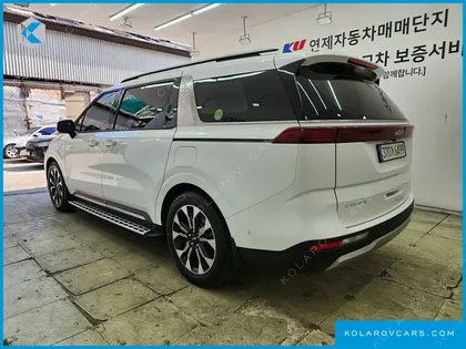 KIA CARNIVAL DIESEL 9-SEATER SIGNATURE