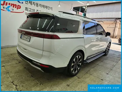 KIA CARNIVAL DIESEL 9-SEATER SIGNATURE