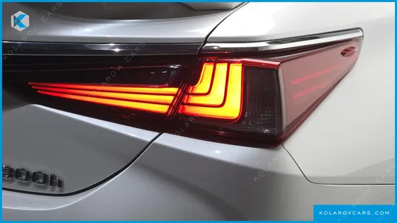 LEXUS ES LUXURY PLUS