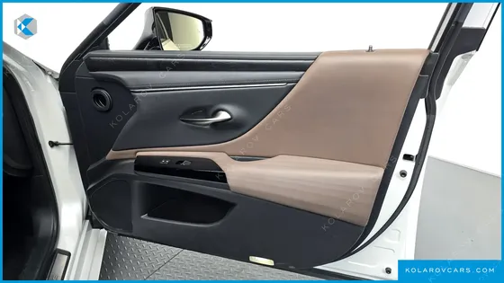 LEXUS ES LUXURY PLUS