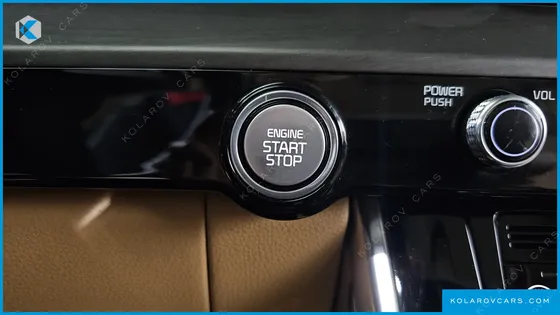 KIA CARNIVAL DIESEL 7-SEATER NOBLESSE