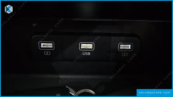 KIA CARNIVAL DIESEL 7-SEATER NOBLESSE