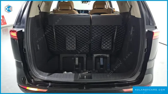 KIA CARNIVAL DIESEL 7-SEATER NOBLESSE