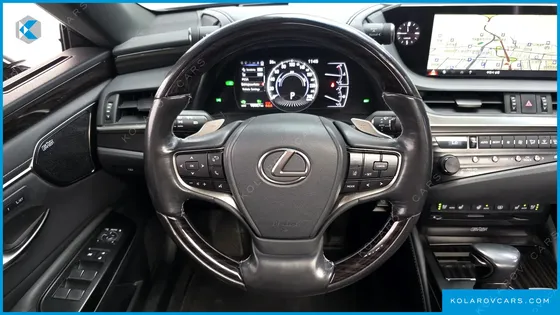 LEXUS ES EXECUTIVE