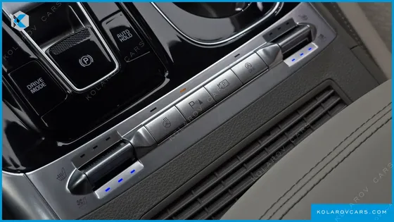 KIA CARNIVAL DIESEL 7-SEATER HI-LIMOUSINE