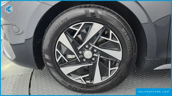 HYUNDAI GRANDEUR EXCLUSIVE