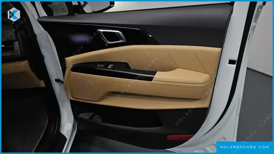 KIA CARNIVAL DIESEL 7-SEATER SIGNATURE