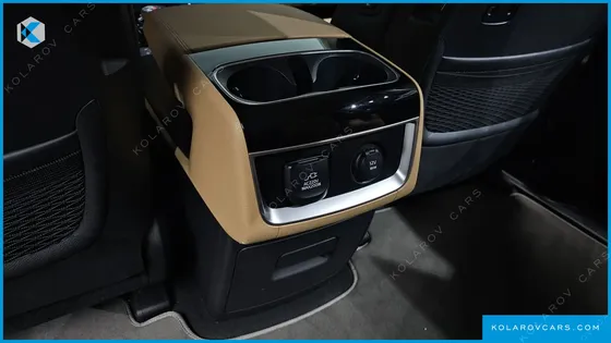 KIA CARNIVAL DIESEL 7-SEATER SIGNATURE