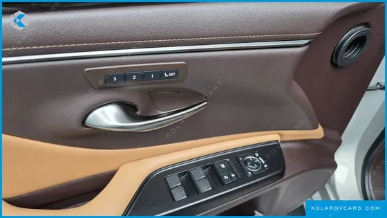 LEXUS ES LUXURY PLUS