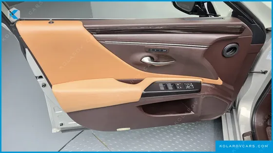 LEXUS ES LUXURY PLUS