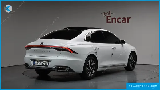 HYUNDAI GRANDEUR LE BLANC
