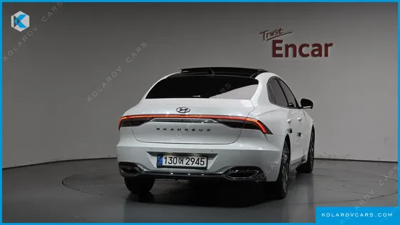 HYUNDAI GRANDEUR LE BLANC