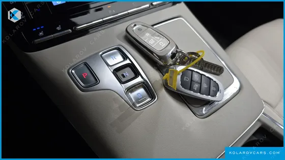 HYUNDAI GRANDEUR LE BLANC