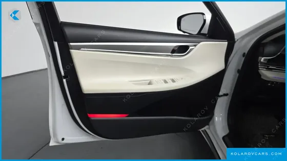 HYUNDAI GRANDEUR LE BLANC