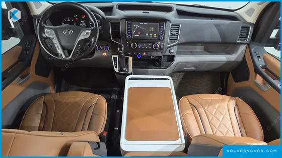 HYUNDAI SOLATI 15-SEATER