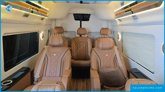 HYUNDAI SOLATI 15-SEATER