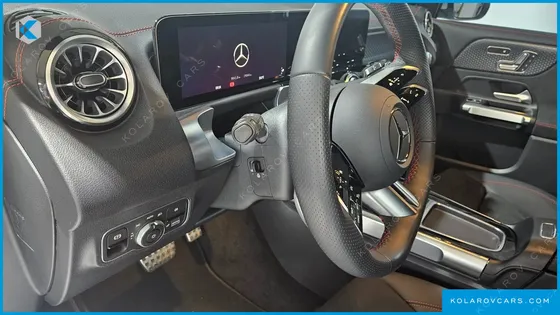 MERCEDES EQB EQB300 4MATIC AMG LINE