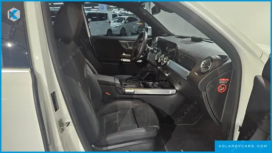 MERCEDES EQB EQB300 4MATIC AMG LINE