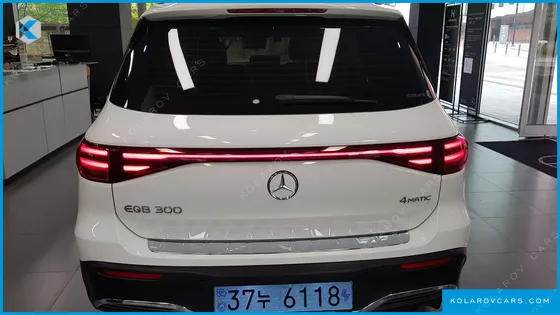 MERCEDES EQB EQB300 4MATIC AMG LINE