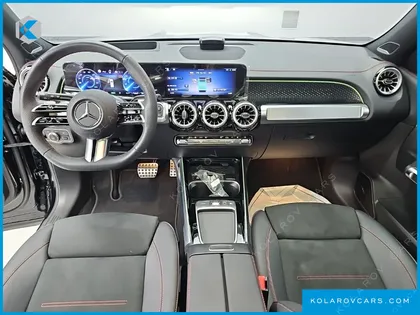 MERCEDES EQB EQB300 4MATIC AMG LINE