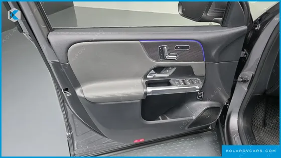 MERCEDES EQB EQB300 4MATIC ELECTRIC ART