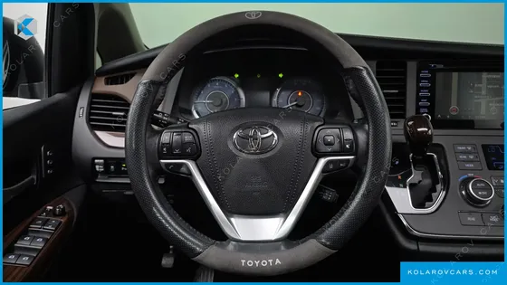 TOYOTA SIENNA 3.5