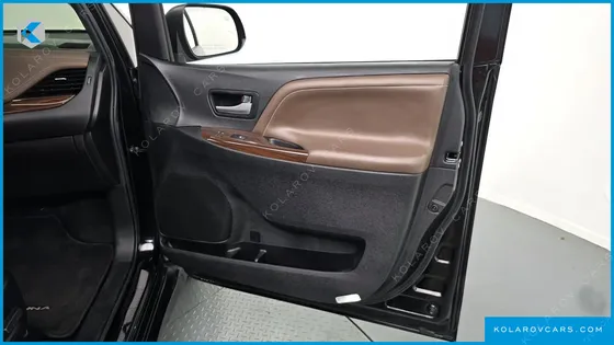 TOYOTA SIENNA 3.5