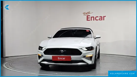 FORD MUSTANG CONVERTIBLE