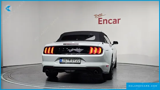 FORD MUSTANG CONVERTIBLE