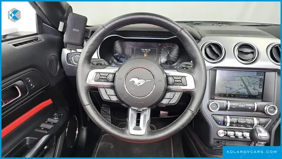 FORD MUSTANG CONVERTIBLE