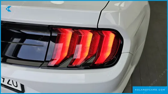 FORD MUSTANG CONVERTIBLE