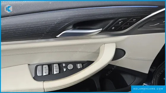 BMW IX3 M SPORTS