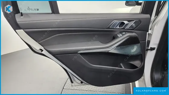 BMW X7 M60I XDRIVE M SPORT 6STR