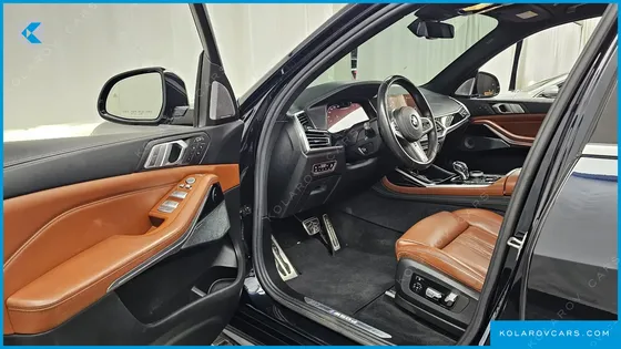 BMW X7 M50D