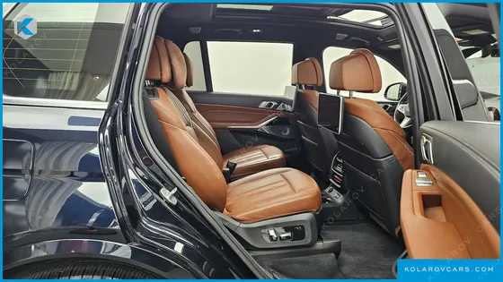 BMW X7 M50D