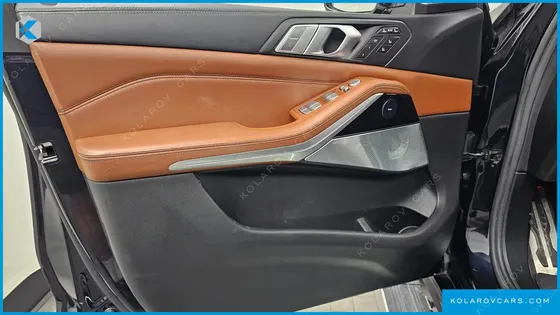 BMW X7 M50D