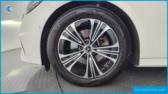 MERCEDES E-CLASS E200 AVANTGARDE