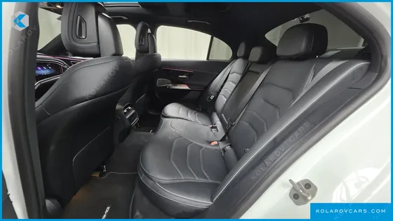 MERCEDES E-CLASS E300 4MATIC AMG LINE