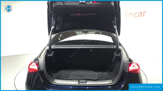 MERCEDES E-CLASS E300 4MATIC EXCLUSIVE