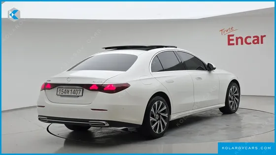MERCEDES E-CLASS E300 4MATIC EXCLUSIVE