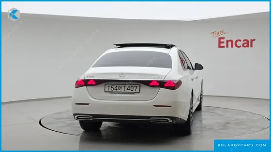 MERCEDES E-CLASS E300 4MATIC EXCLUSIVE